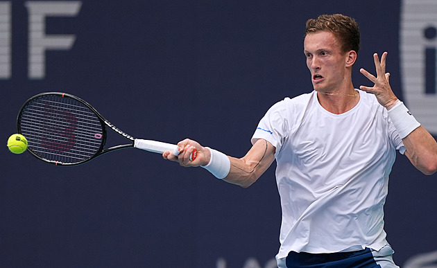 Lehečka se na postup v Monte Carlu nadřel, s kvalifikantem bojoval tři hodiny