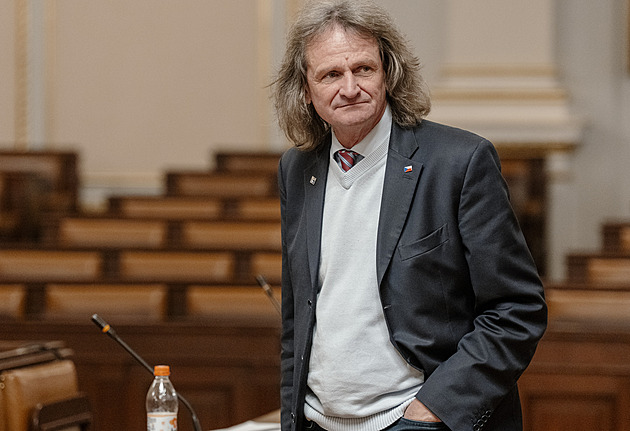 Ševčík opět neuspěl s žalobou proti odvolání z funkce děkana, podá stížnost